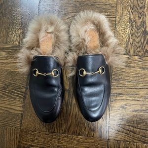 Gucci Princetown fur mules black. Very light wear. Size 37.5